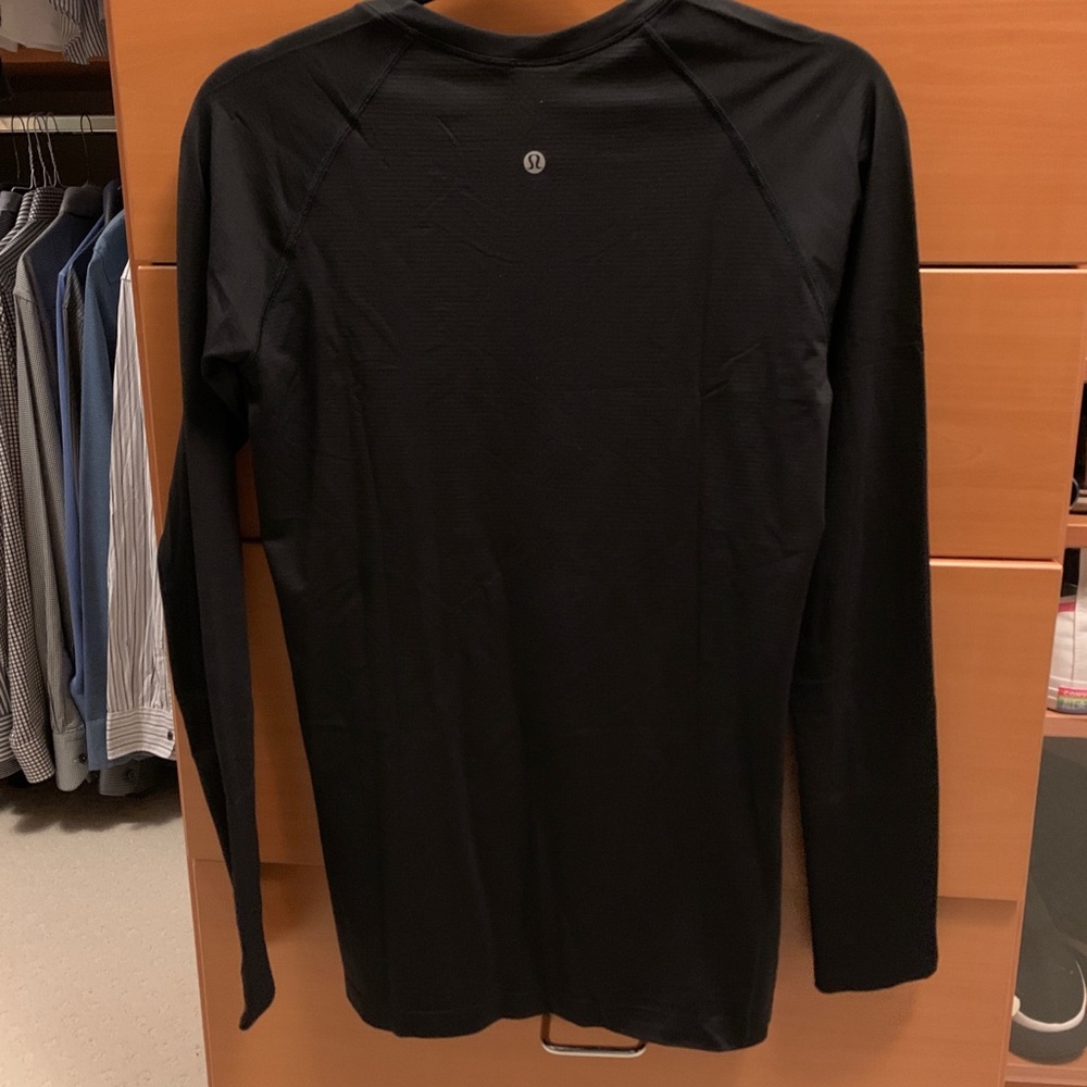 Lululemon Swiftly Tech Long Sleeve